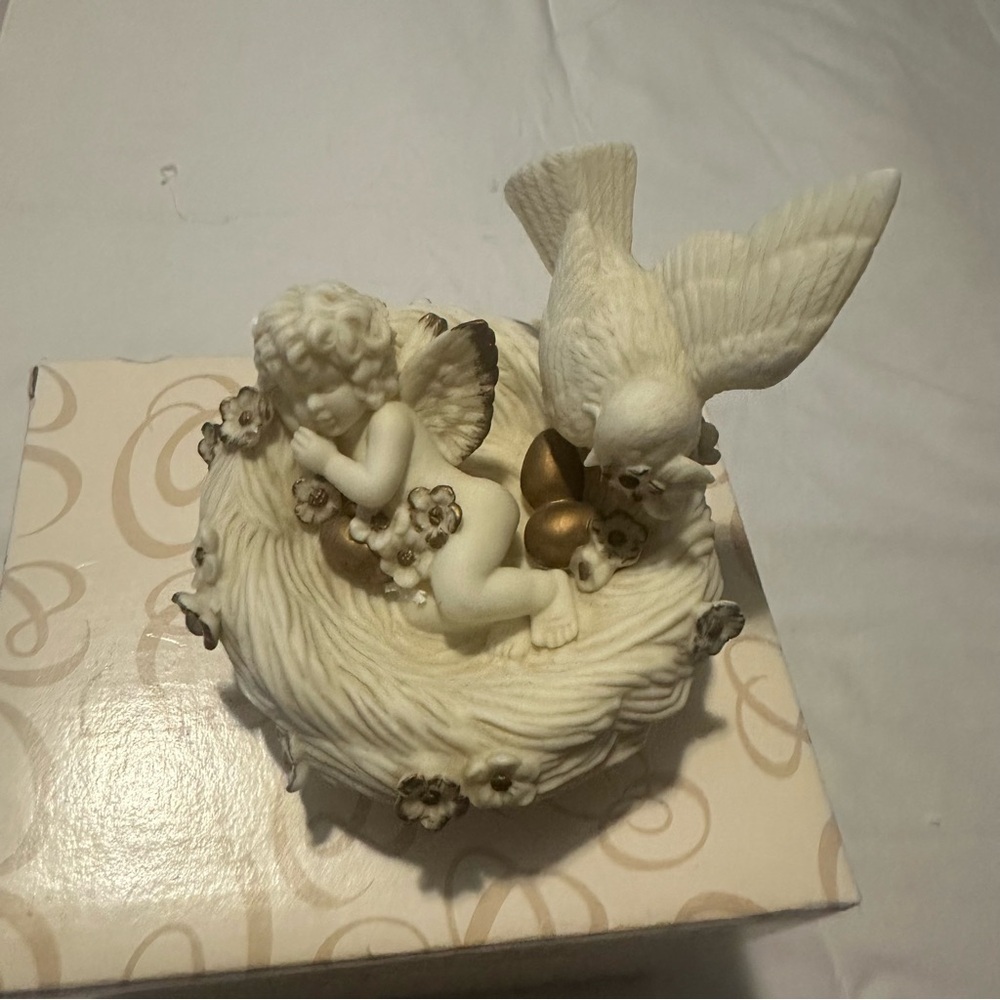 Rare San Francisco Music Box Co Angel Cherub & Dove Figurine w/ Box | Vintage - Picture 3 of 12